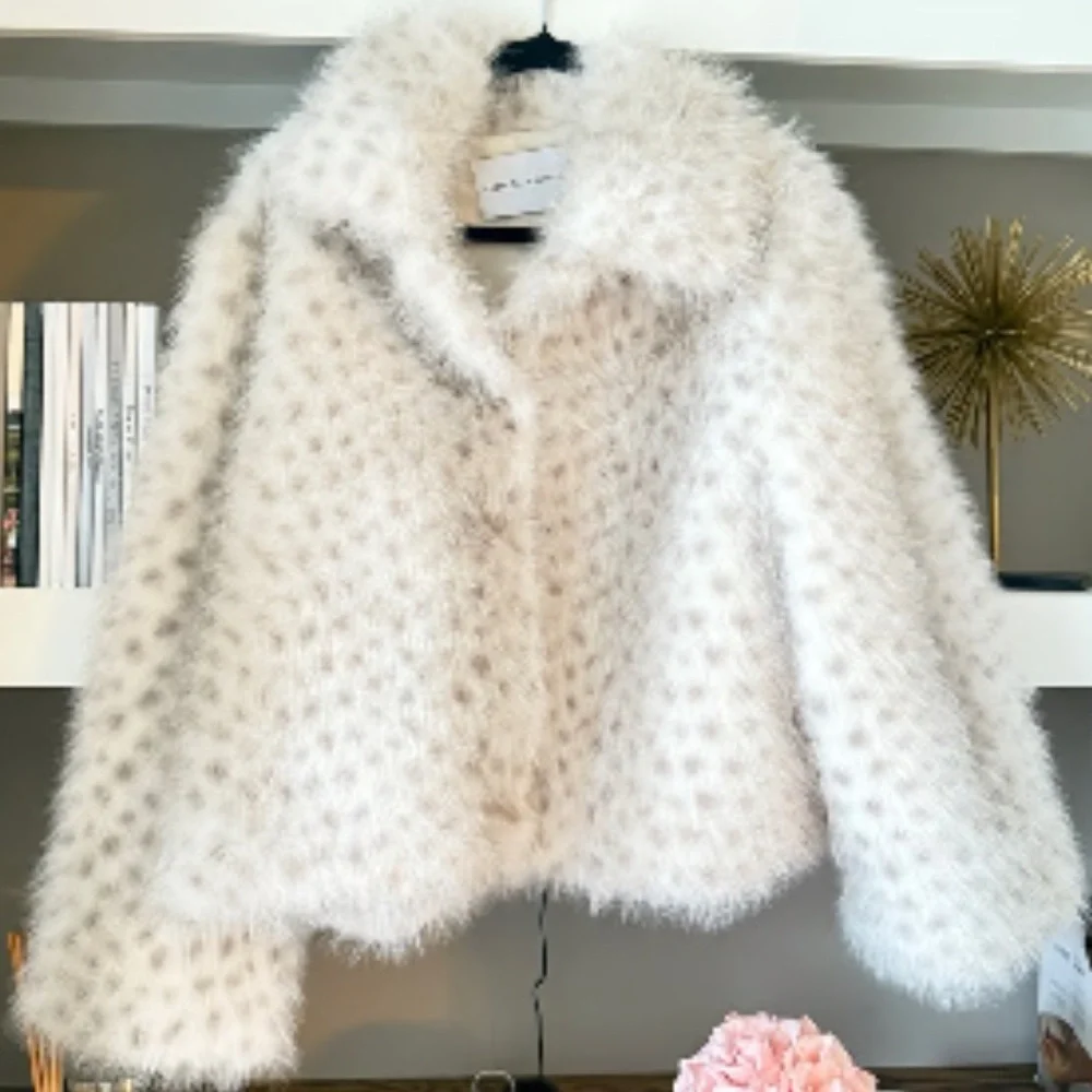 Rebecca Minkoff cropped a collar vegan Fur Jacket - Picture 4 of 8